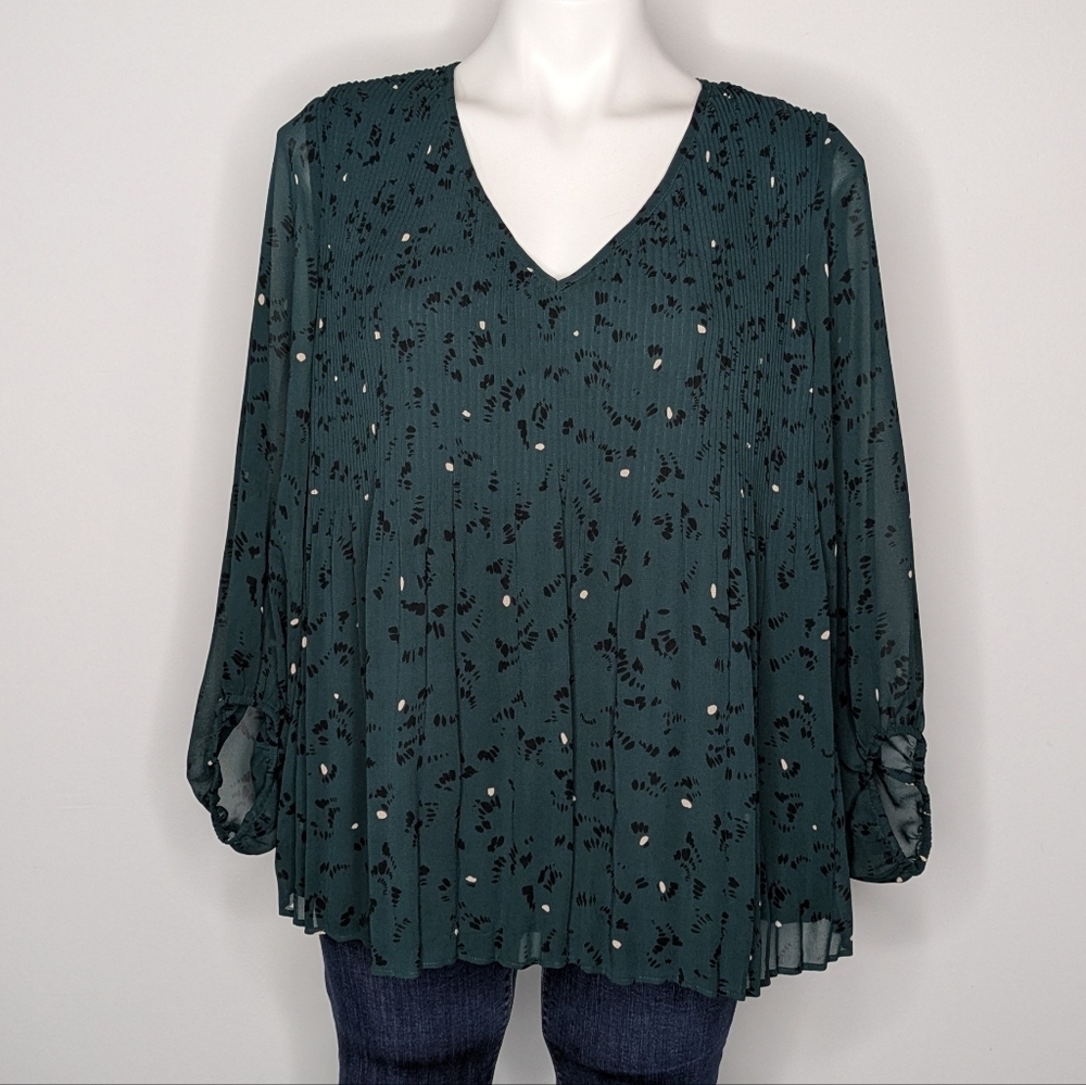 Nine West Green Black White Abstract V Neck Blouse M
